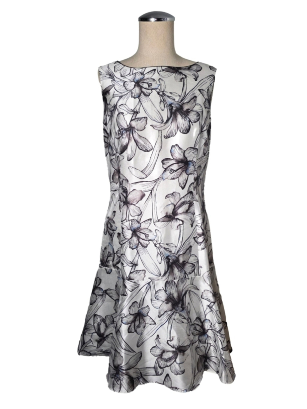 Reiss Onyx Printed Flare Dress Sleeveless Fit & Flare Floral Size 8 Off White - Picture 2 of 10